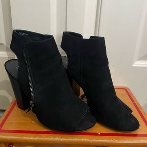 ana jaco black suede heels size 9.5
